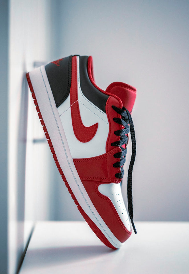BNT Street Ace red sneaker